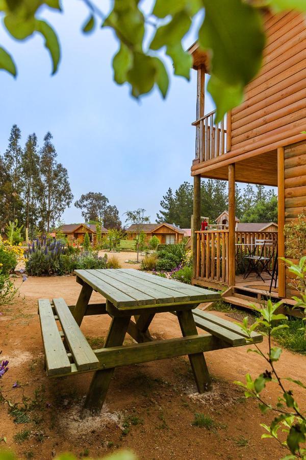 Cabana En Tunquen Con Parrilla, Fogon, Piscina Y Bosque Luaran gambar