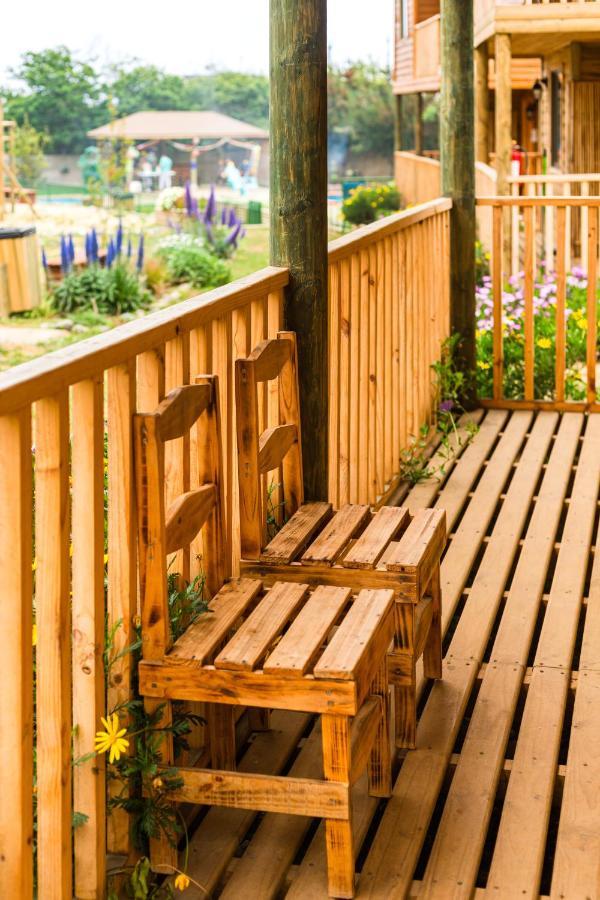 Cabana En Tunquen Con Parrilla, Fogon, Piscina Y Bosque Luaran gambar